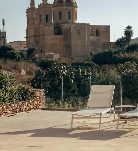 Blissful 4-bedroom With Pool * Ghasri (Gozo)