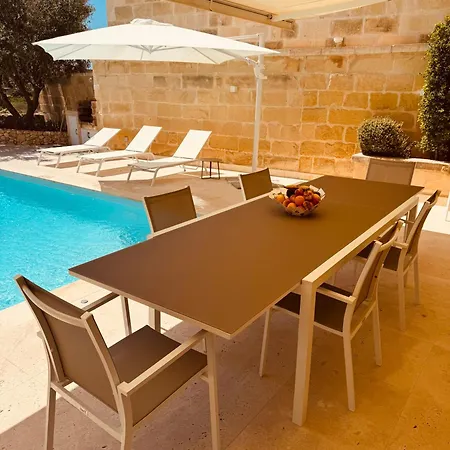 Vila Villa La Mola Gozo Luxury Villa With Private Pool & Sunset Views *