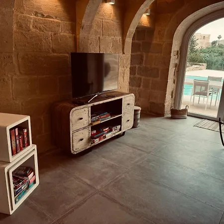 La Mola Gozo Luxury With Private Pool & Sunset Views